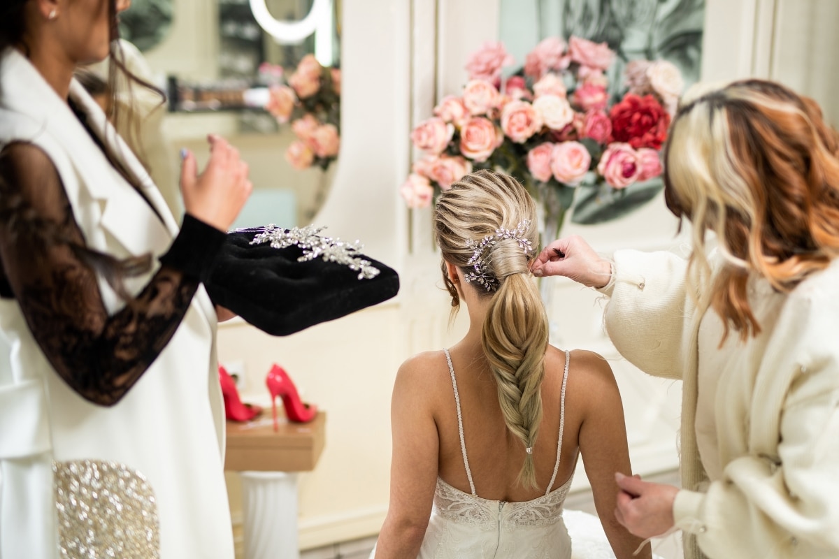 coiffure de mariage de côté